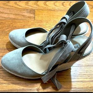Steve Madden Wedge Tie Up Espadrilles